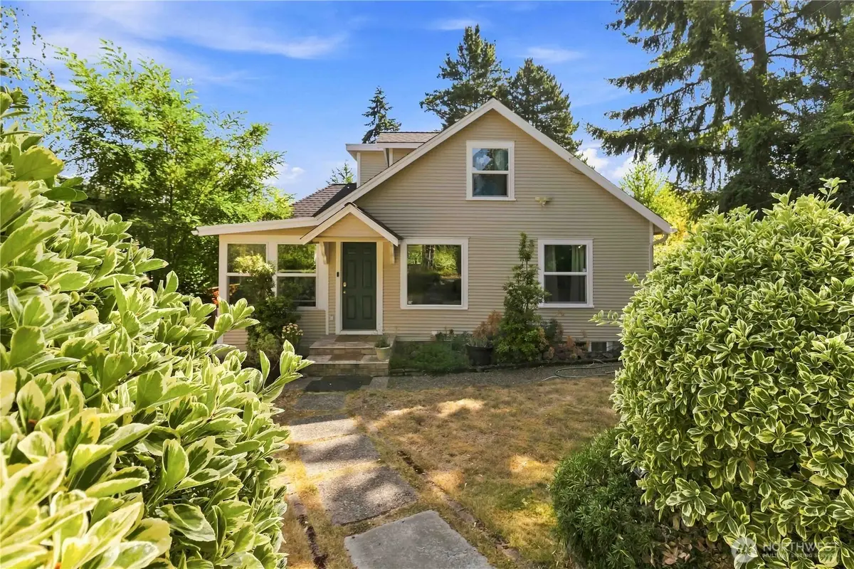 14350 Corliss Avenue N, Seattle, WA 98133 - #1