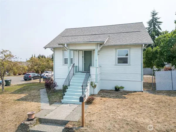 903 S Peabody Street, Port Angeles, WA 98362