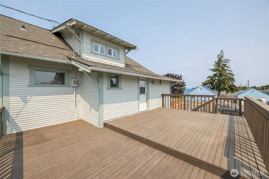 903 S Peabody Street, Port Angeles, WA 98362 - #2