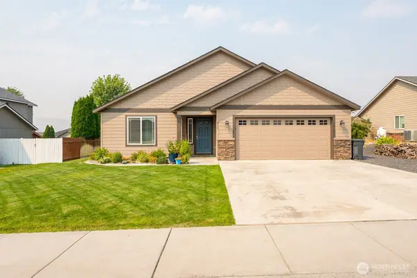 811 7th Avenue Ne, Ephrata, WA 98823