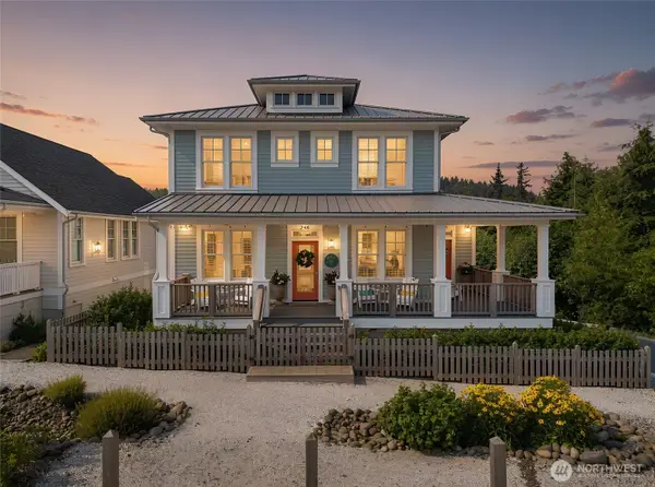 286 Compass Street, Pacific Beach, WA 98571