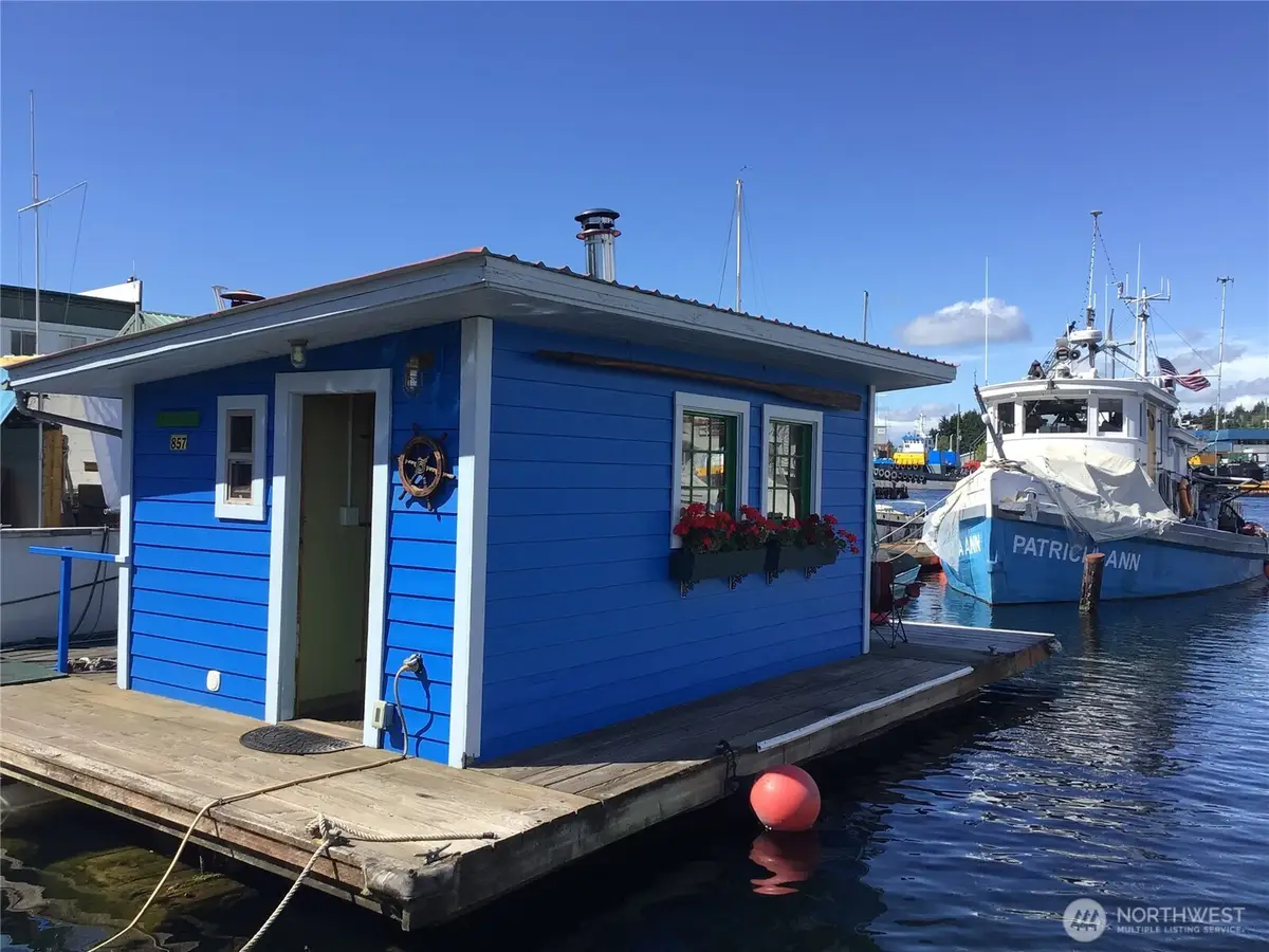 624 W Ewing Street, Seattle, WA 98119 - #1