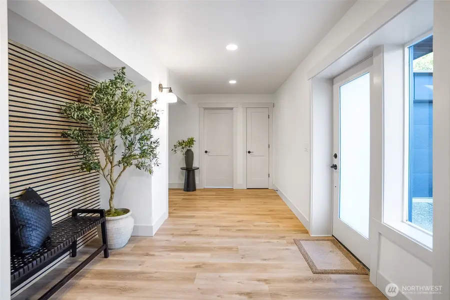11647 Beacon Avenue S, Seattle, WA 98178 - #2
