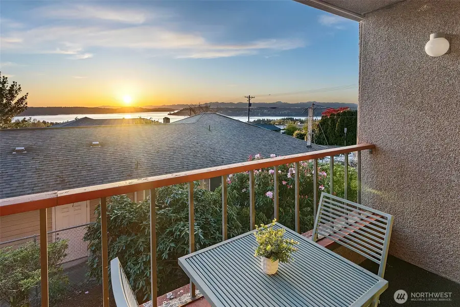 1902 Bridgeport Way W #104, University Place, WA 98466 - #2