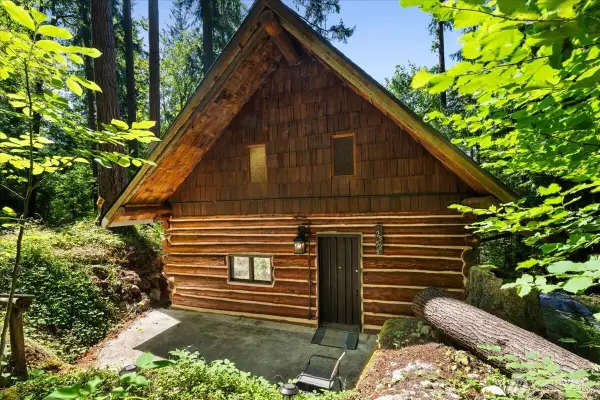 25525 SE Tiger Mountain Road, Issaquah, WA 98027