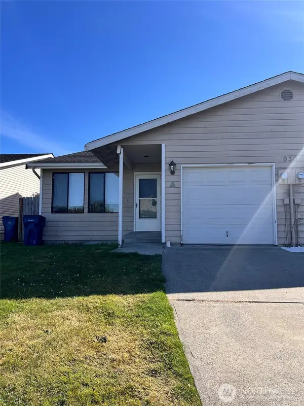 930 S 22nd Court, Mount Vernon, WA 98274