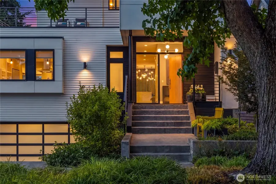 3215 39th Avenue W, Seattle, WA 98199 - #2