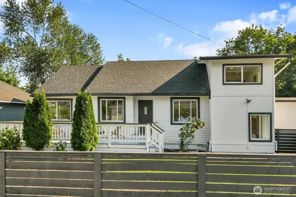 305 NW 7th Street, Renton, WA 98057