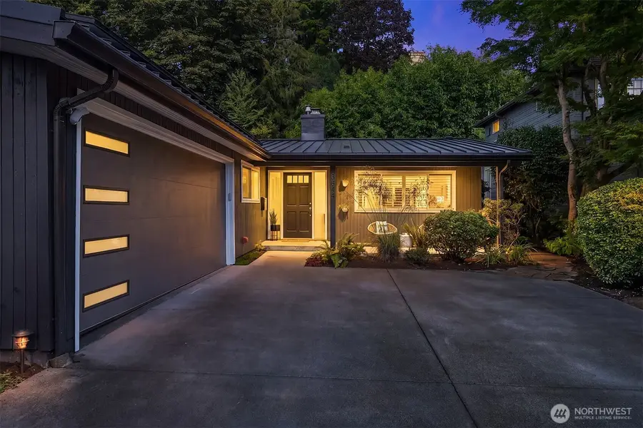3844 Surber Drive Ne, Seattle, WA 98105 - #2