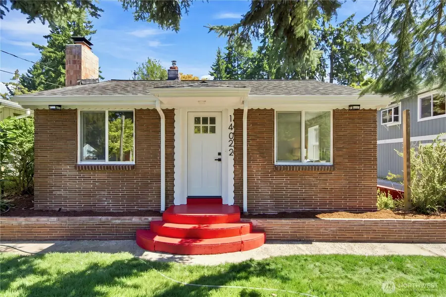 14022 Roslyn Place N, Seattle, WA 98133 - #3