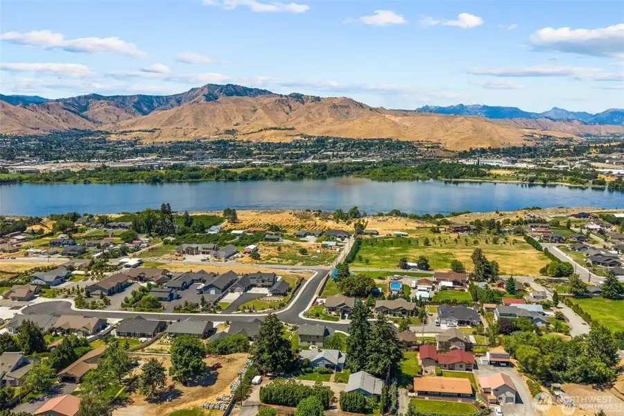 3113 NW Delcon Court, East Wenatchee, WA 98802 - #2