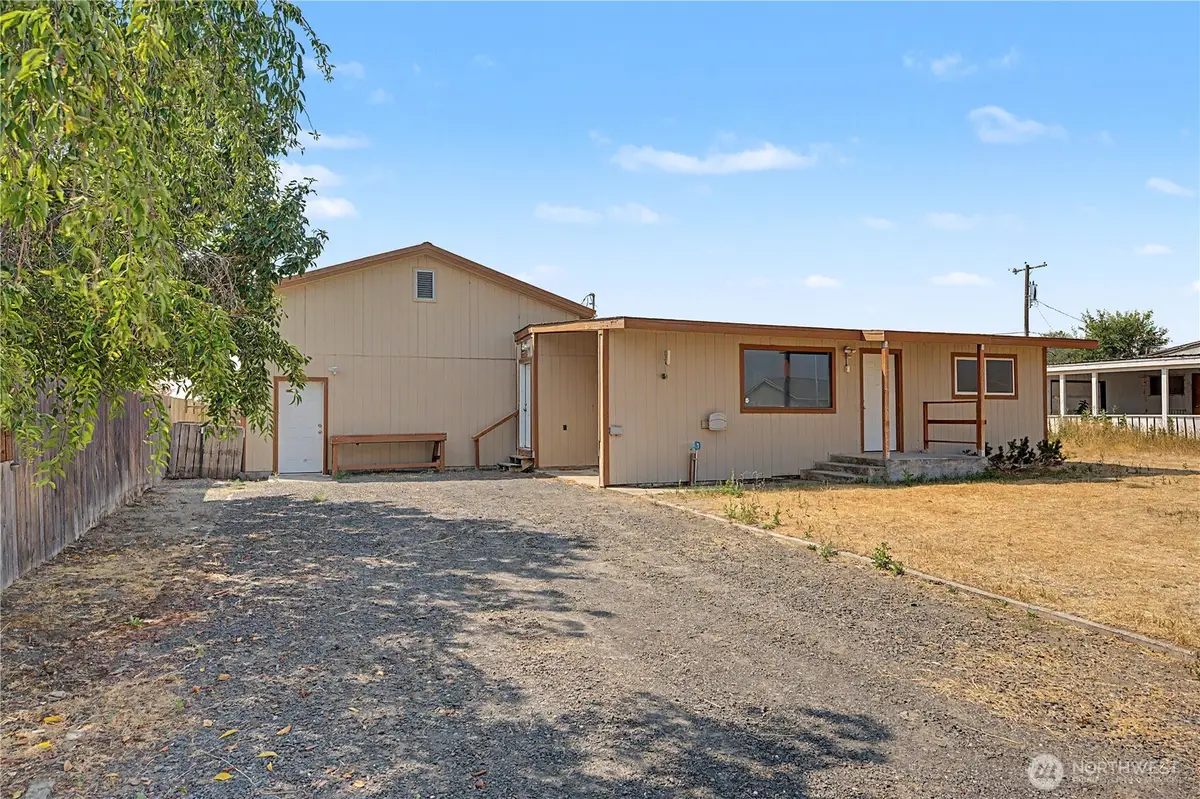 199 E Montmorency Boulevard, Quincy, WA 98848 - #1