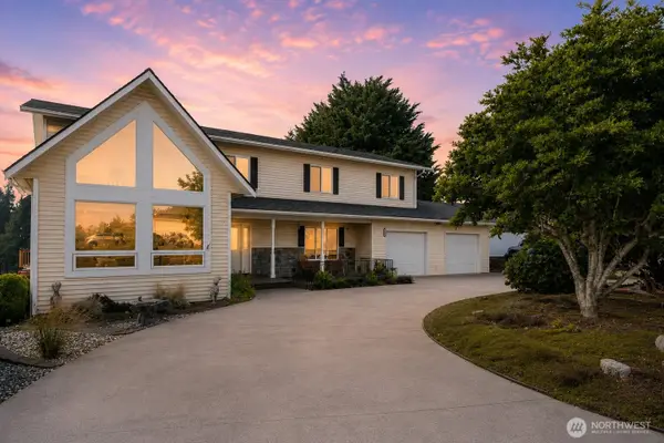 2543 Crescent Street, Ferndale, WA 98248