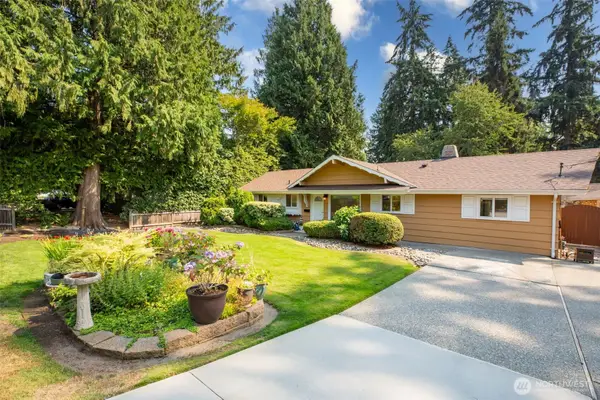 5704 227th Street Sw, Mountlake Terrace, WA 98043