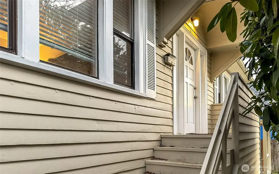 6110 8th Avenue Nw, Seattle, WA 98107 - #3