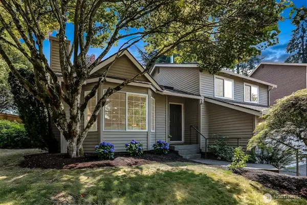 14855 SE 10th Place, Bellevue, WA 98007