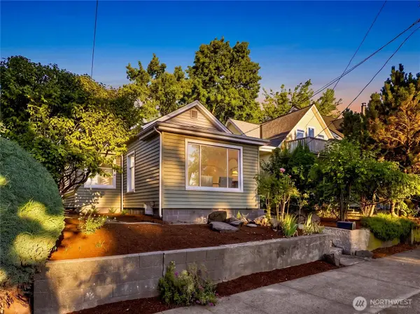 6542 Greenwood Avenue N, Seattle, WA 98103