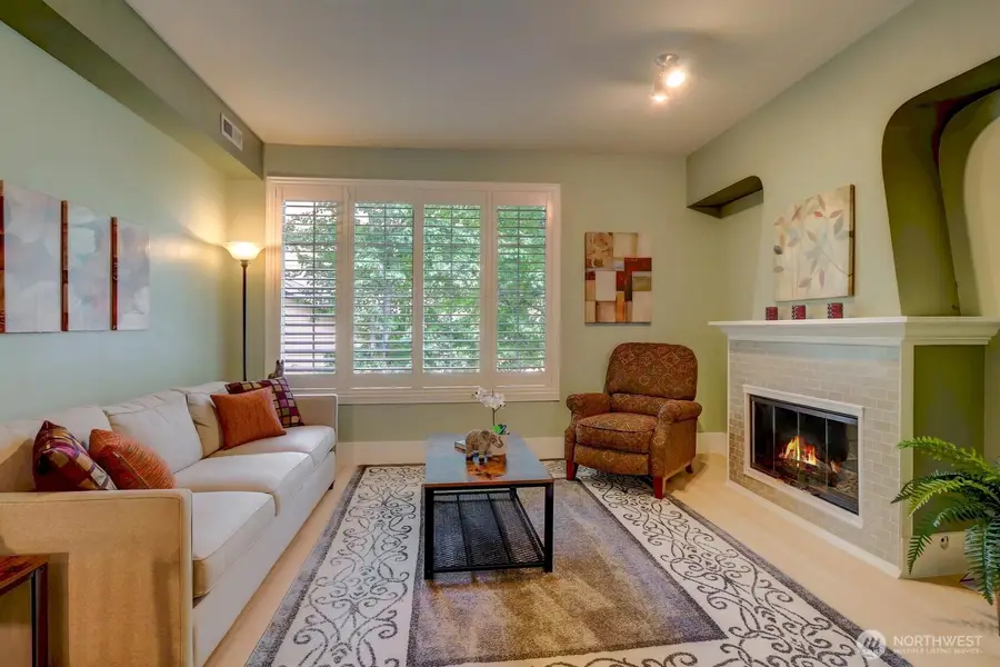 18268 NE 97th #104, Redmond, WA 98052 - #2