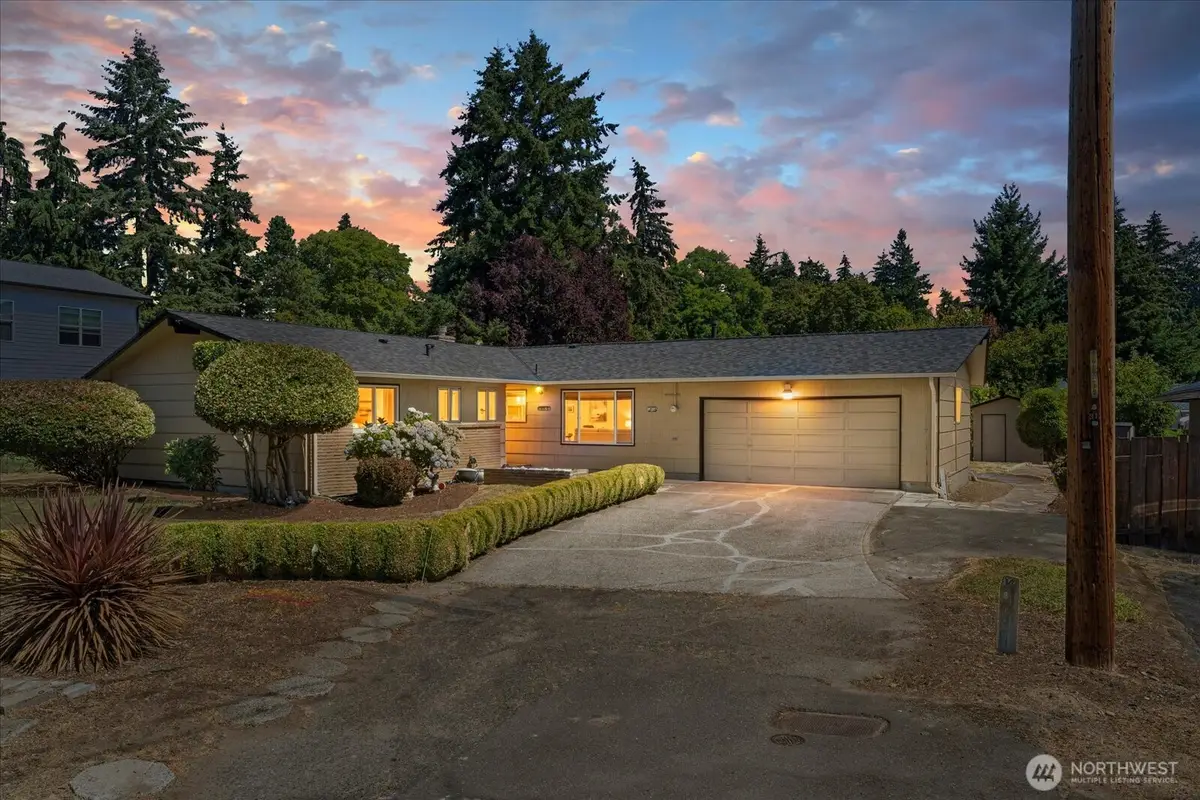 1016 S 203rd Street, Des Moines, WA 98198 - #1