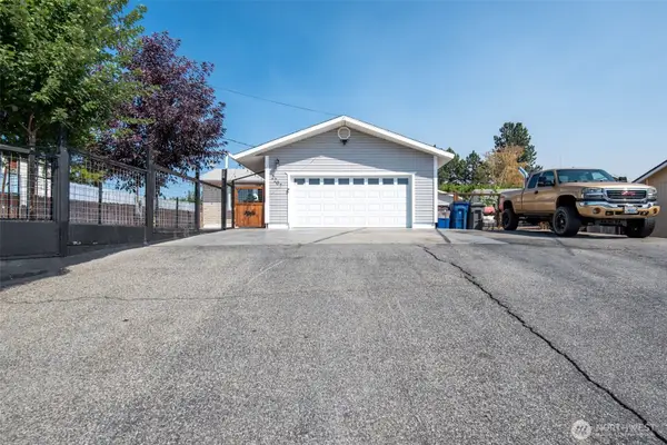 2207 Grant Road, East Wenatchee, WA 98802