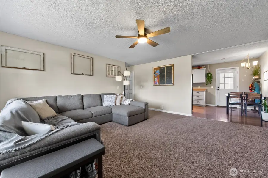 422 E Scott Street, Aberdeen, WA 98520 - #3