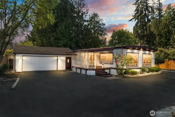 13816 51st Avenue E, Tacoma, WA 98446