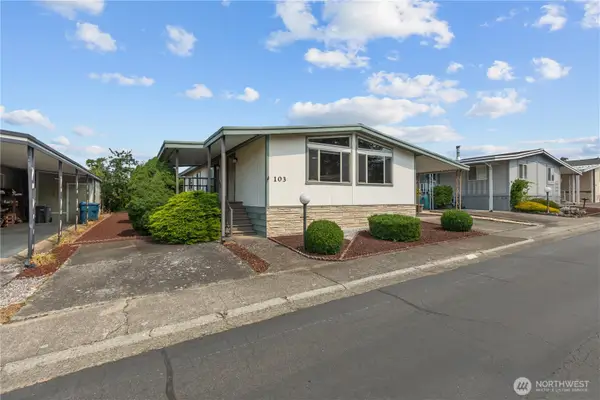 11436 SE 208th Street #103, Kent, WA 98032