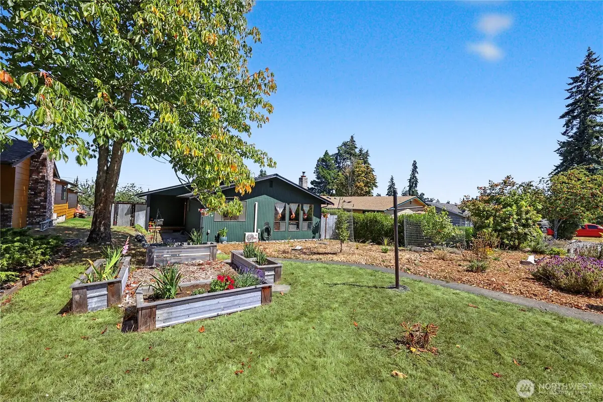 823 W 15th Street, Port Angeles, WA 98363 - #1