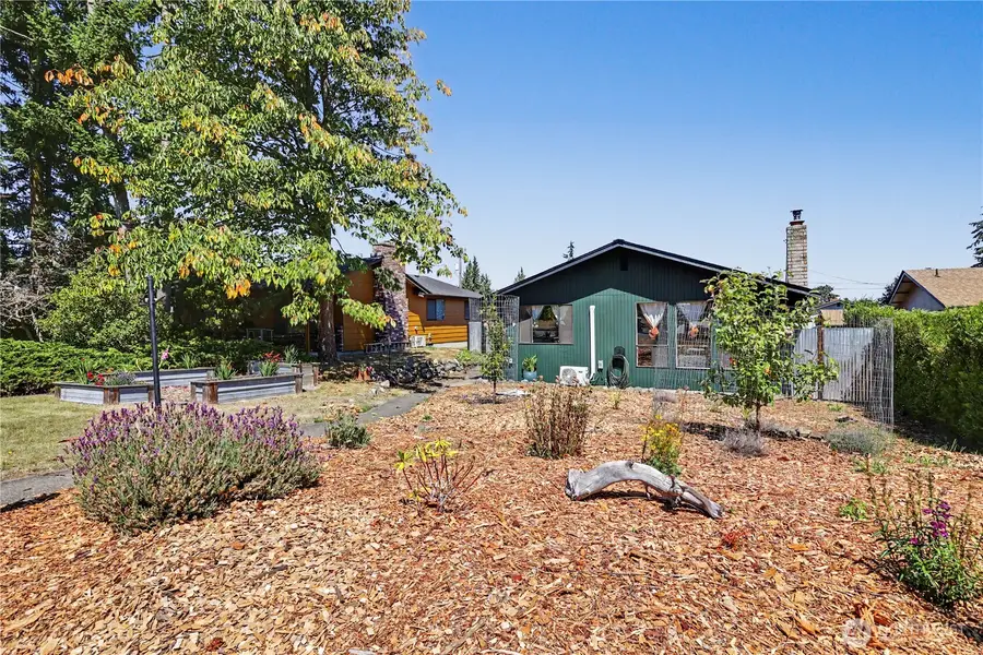 823 W 15th Street, Port Angeles, WA 98363 - #2
