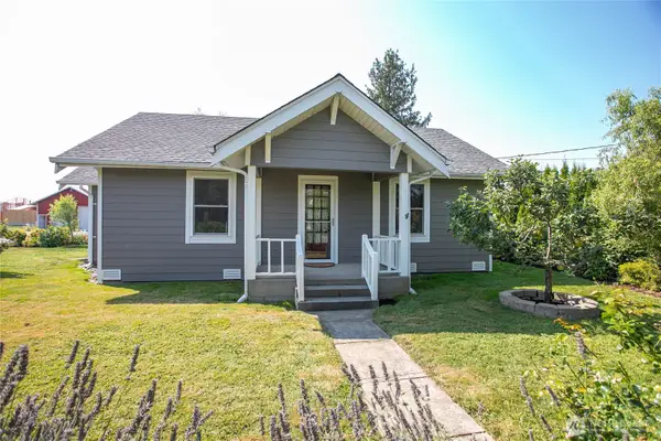 208 Mead Avenue, Everson, WA 98247