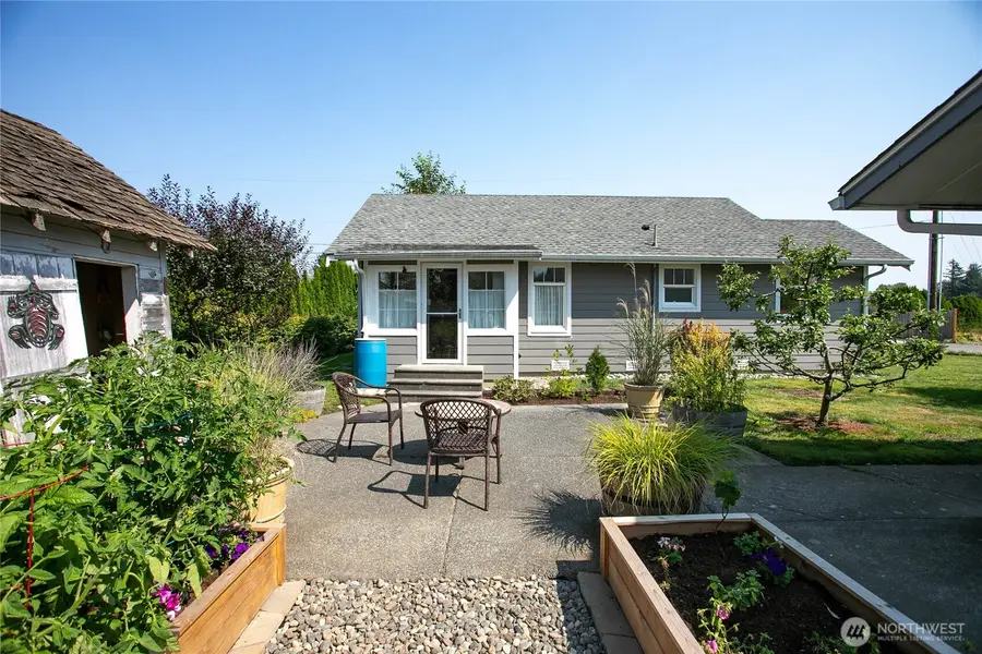 208 Mead Avenue, Everson, WA 98247 - #2