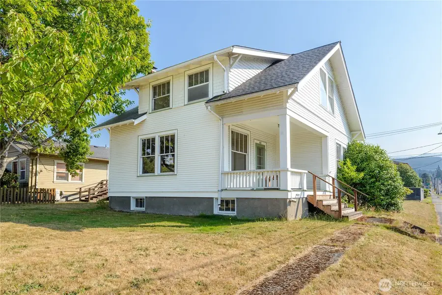 503 S Peabody Street, Port Angeles, WA 98362 - #2