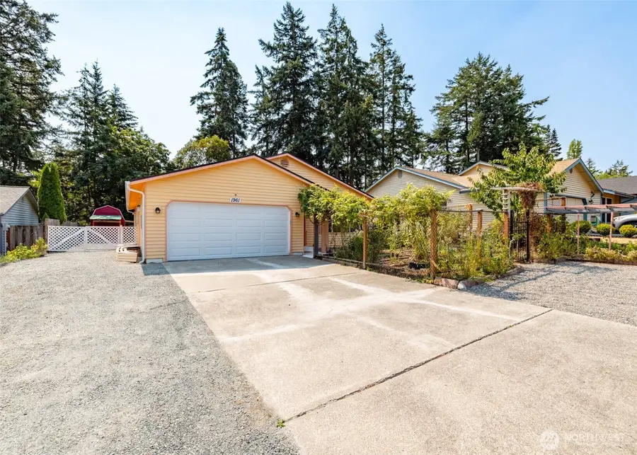1961 NE 9th Avenue, Oak Harbor, WA 98277 - #2