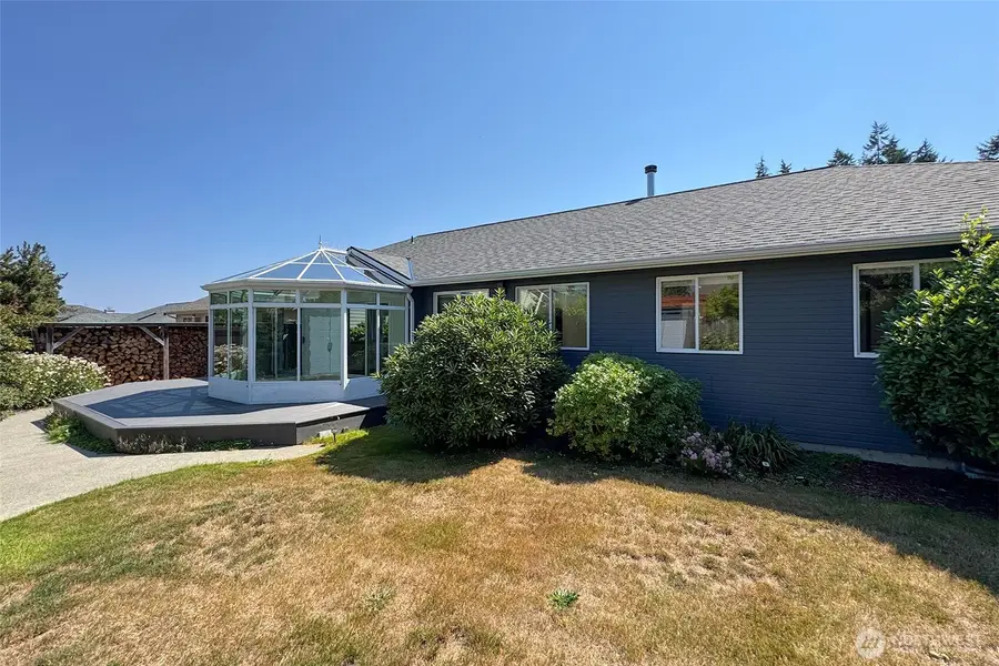 716 S N Street, Port Angeles, WA 98363 - #2