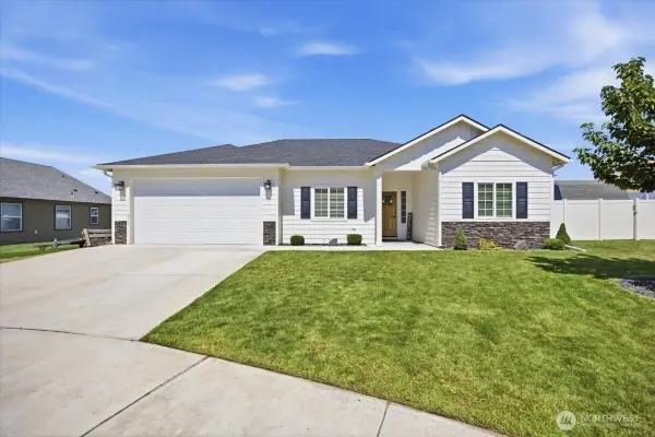 86 Ellie Ann Court, Prosser, WA 99350