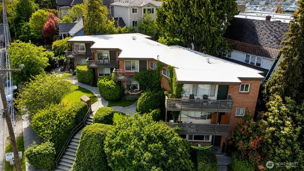 3261 Fuhrman Avenue E, Seattle, WA 98102