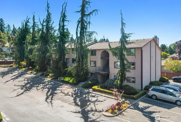 4904 81st Place Sw #105, Mukilteo, WA 98275