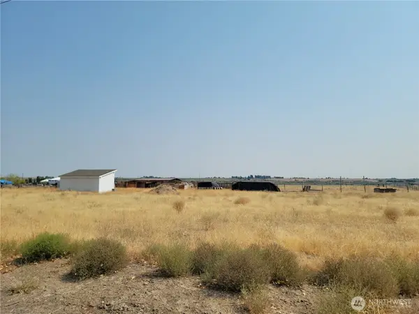 9625 Rd H.8 Ne #2, Moses Lake, WA 98837