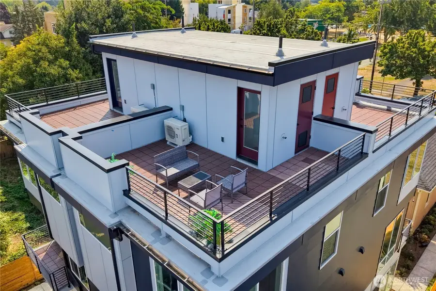 4404 S Othello Street #B, Seattle, WA 98118 - #2