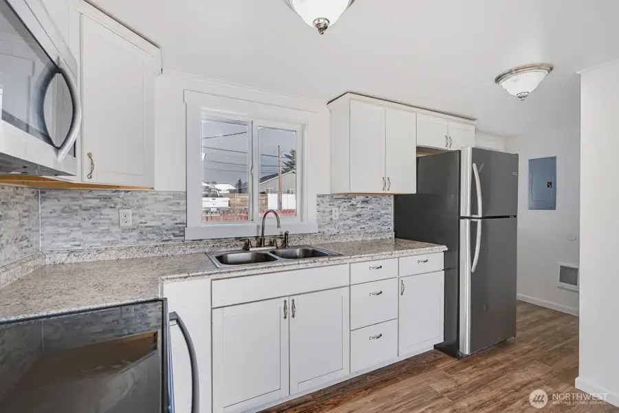 1222 SE A Street, Ephrata, WA 98823 - #2