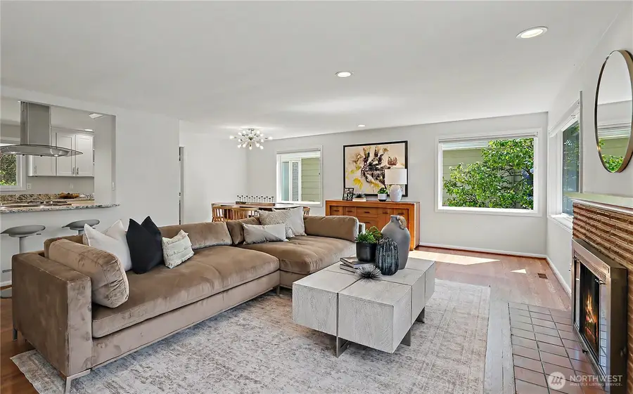 7333 46th Avenue Ne, Seattle, WA 98115 - #2
