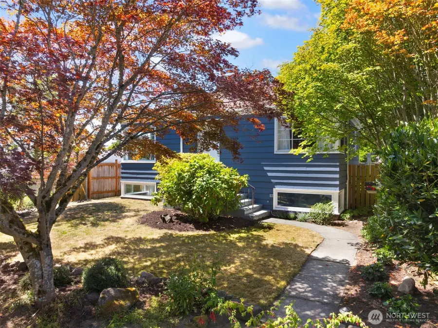 7919 34th Avenue Sw, Seattle, WA 98126 - #3