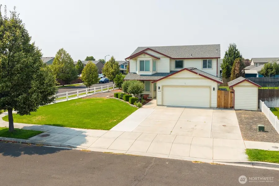 1916 Allen Avenue, Moses Lake, WA 98837 - #2