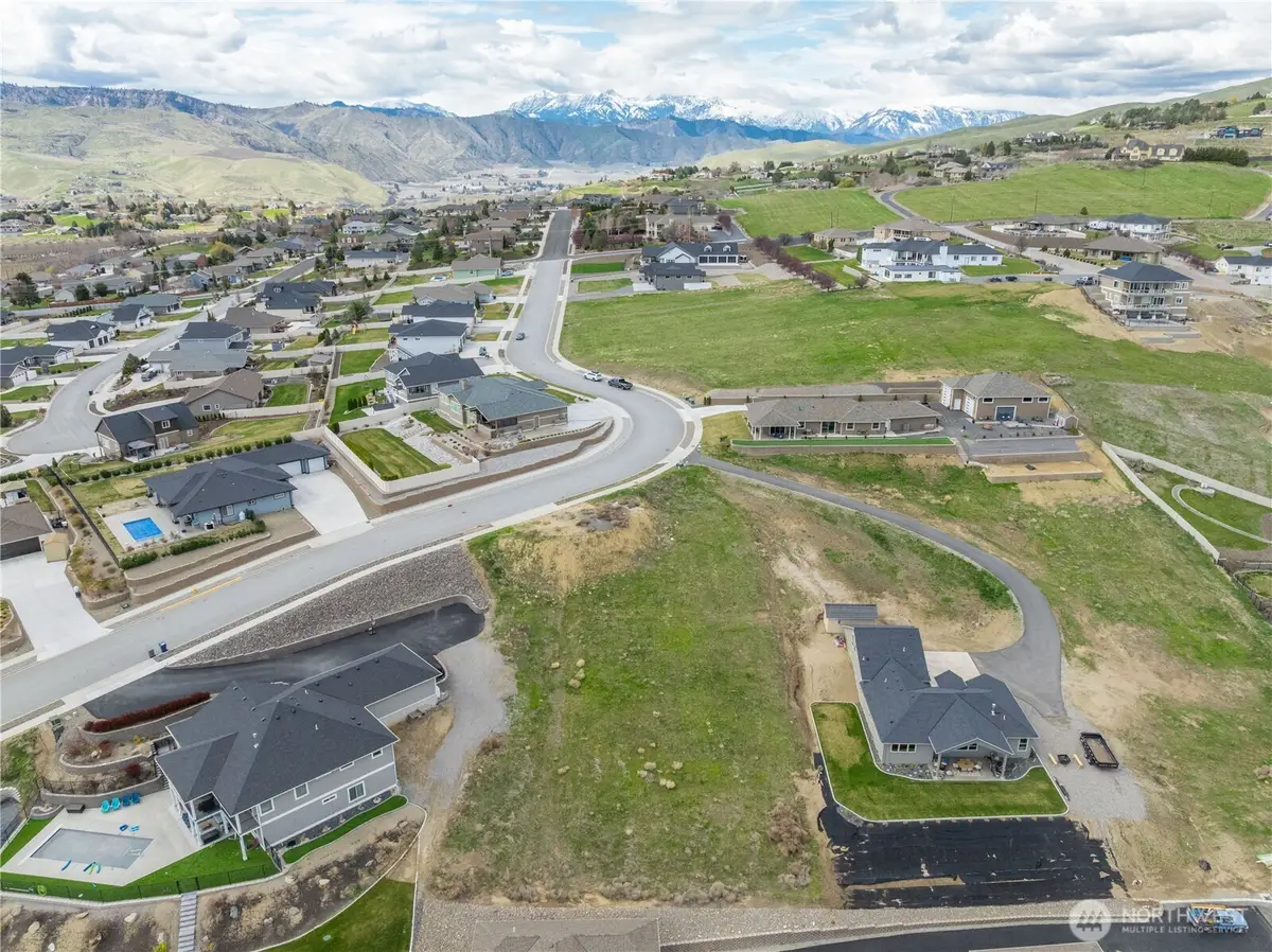 870 Autumn Crest Drive #9, Wenatchee, WA 98801 - #1
