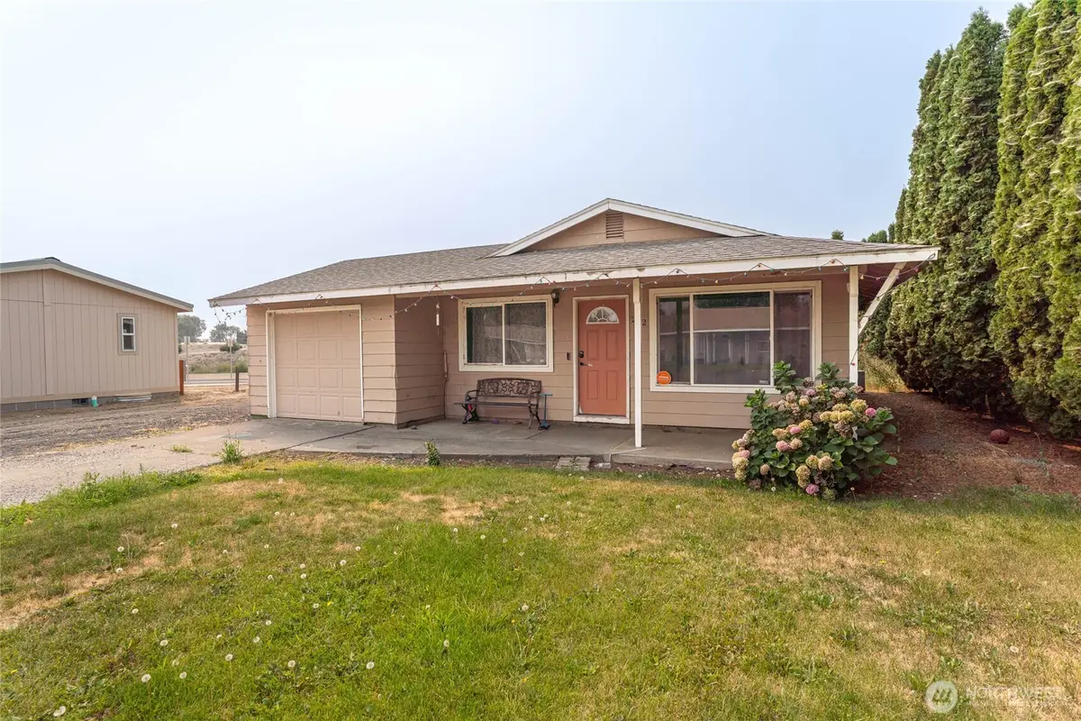 222 M Street Se, Quincy, WA 98848 - #1