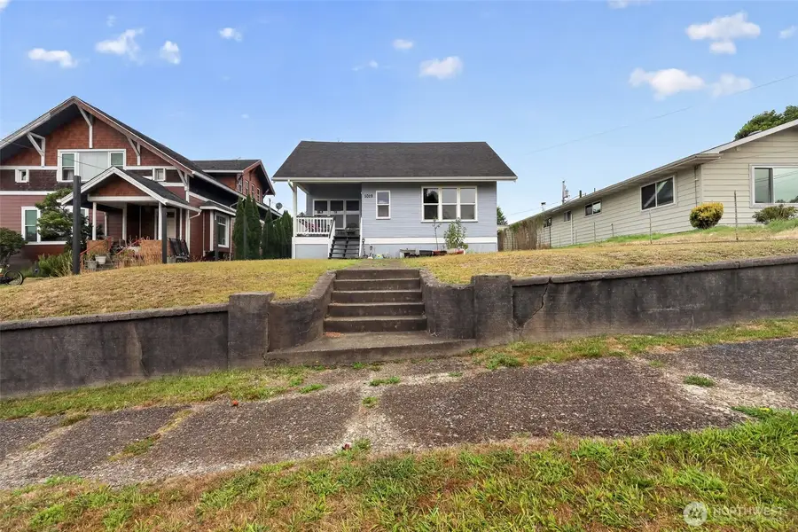 1019 Duryea Street, Raymond, WA 98577 - #2