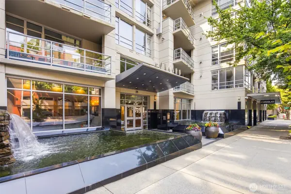 2929 1st Ave #418, Seattle, WA 98121