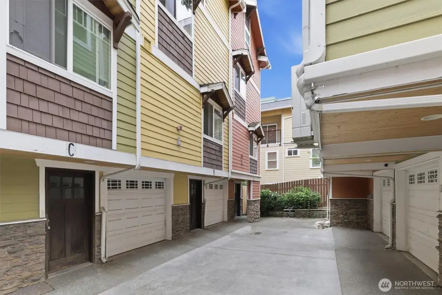6825 Weedin Place Ne #A, Seattle, WA 98115 - #2