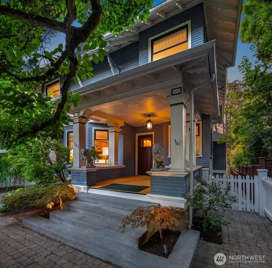 723 12th Avenue E, Seattle, WA 98102 - #2