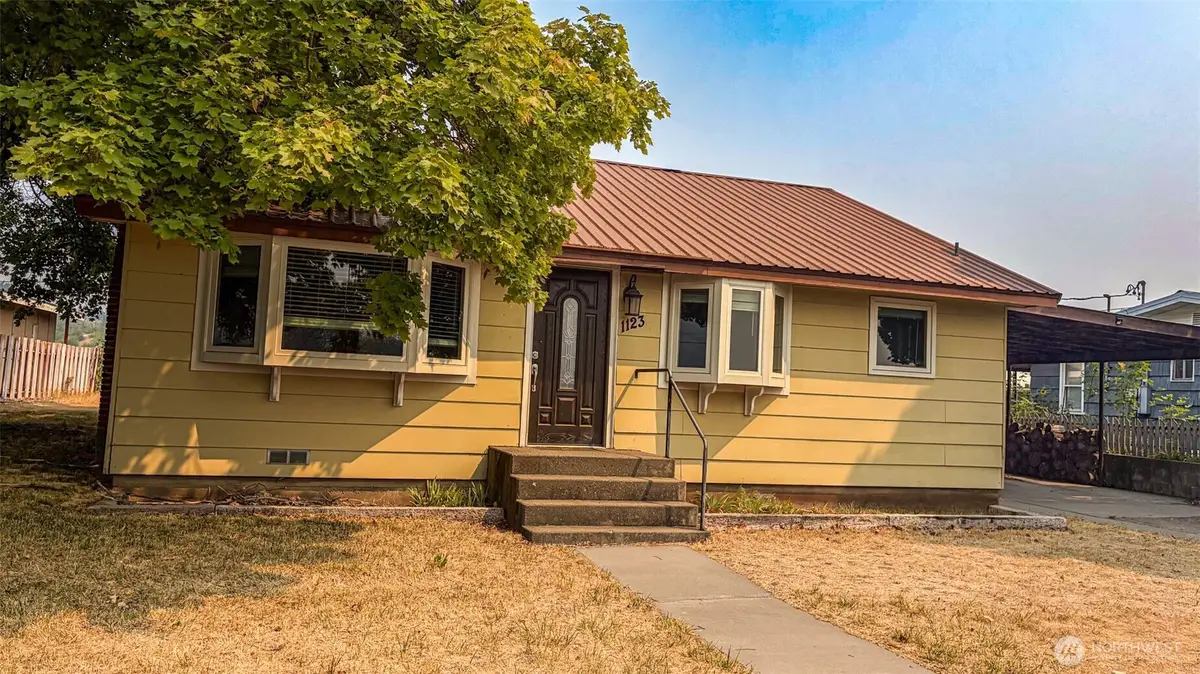 1123 Central Avenue, Oroville, WA 98844 - #1